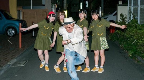 ent18082120300001-m1