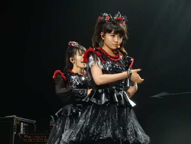 BABYMETAL_O2_Arena_London_31334311732-1024x768